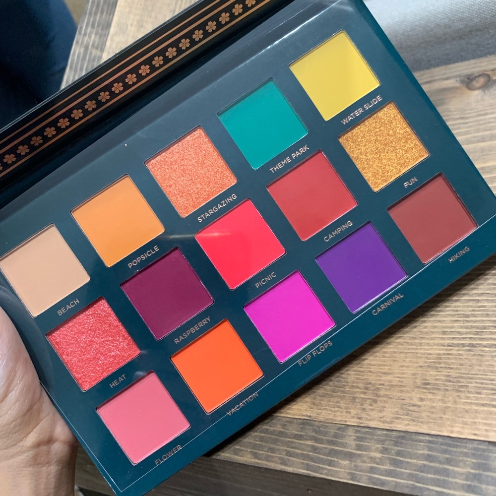 NEW Ace Beaute Makeup Nostalgia Palette